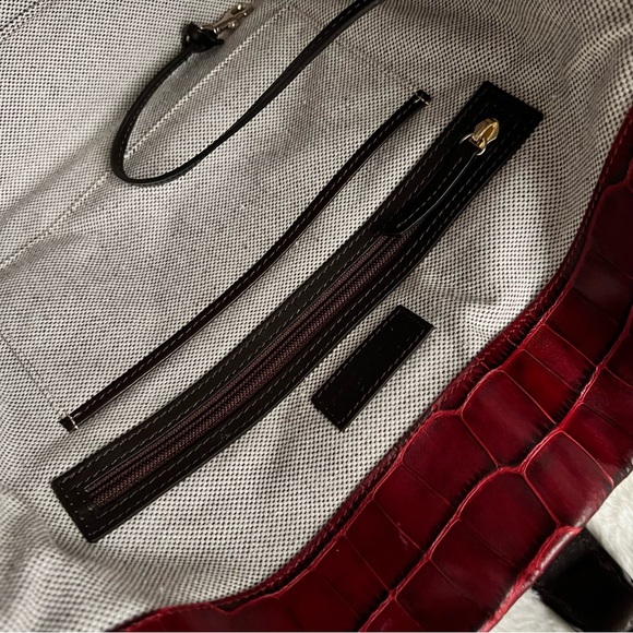 Red Dooney & Bourke Croco Leather Logo Lock Sack - Picture 9 of 10